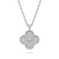 สร้อยคอทองคำขาว 18K พร้อมจี้เพชรรูปใบโคลเวอร์ (Diamond Clover Necklace)
